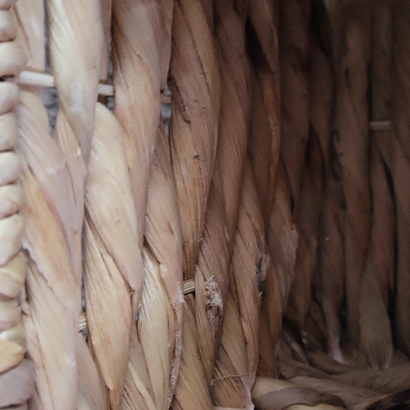 Wicker mail holder - Picture 4 of 7